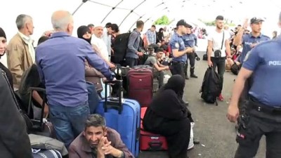 Suriyeliler Bayram İçin Ülkelerine Gidiyor