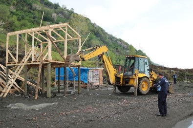 Akçaabat'ta Kaçak Yapılaşmaya Geçit Yok