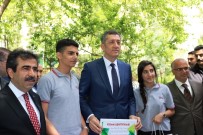 DİYARBAKIR VALİLİĞİ - Bakan Selçuk'tan Okullara Ziyaret