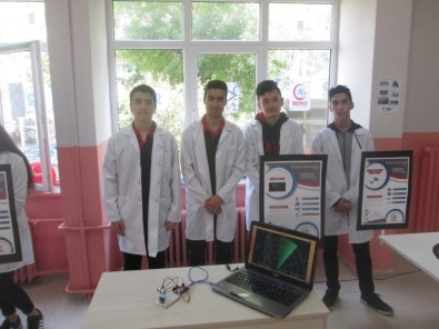 Erdek Lisesi'nde Sergi Açıldı