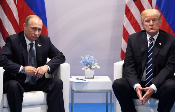 Putin ve Trump telefonla görüştü