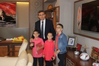 SERKAN KEÇELI - 1. Akıl Ve Zeka Oyunları Öğrencileri Kaymakamı Ziyâret Etti