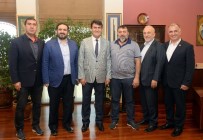 İŞADAMLARI - Bursa İş Dünyasından Dündar'a Hayırlı Olsun Ziyareti