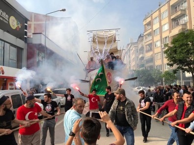 Fatih'in Gemisini Karadan Yürüttüler