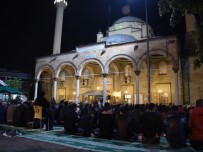 KURAN-ı KERIM - 'Seccadeni Al Da Gel'