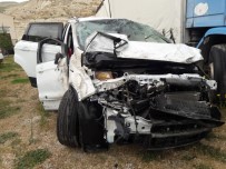 Sivas'ta Trafik Kazası Açıklaması 4 Yaralı