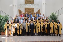 AHMET ÜNAL - Unvanda Yükselen Öğretim Üyelerine Cübbeleri Giydirildi