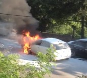 YAĞCıLAR - Zonguldak'ta Seyir Halindeki Otomobil Alev Alev Yandı