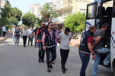 Antalya'da Ucuz Araba Vaadiyle 'Kapora' Dolandırıcılığına 8 Tutuklama