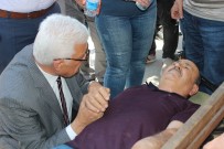 OSMAN GÜRÜN - Cuma'da Fenalaştı, İlk Müdahaleyi Doktor Belediye Başkanı Yaptı