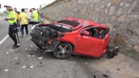 Minibüsün Çarptığı Otomobil Su Kanalına Düştü Açıklaması 6 Yaralı