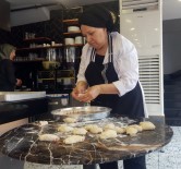 PÜF NOKTASı - Ramazan Bayramı Öncesi Ustasından Boşnak Böreği Tarifi