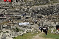 GENEL KÜLTÜR - Aydın'da Liseler Antik Kentte Yarıştı