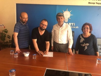 Saadet'ten İstifa Edip AK Parti'ye Katıldı