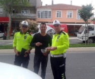 ALİ COŞKUN - Tekirdağ'da Polisten Sürücülere Kolonya Ve Şeker İkramı