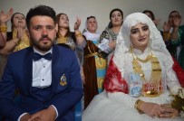 AŞIRET - Aşiret Düğününde Damada 200 Bin Lira, Geline 1 Kilo Altın Takıldı