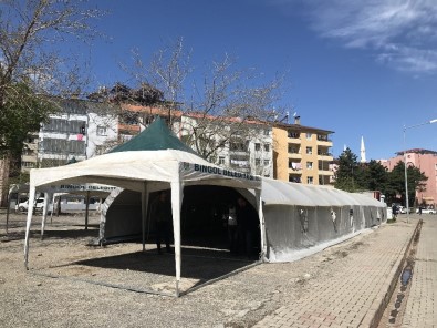 Bingöl'de 'Geleneksel İftar Çadırı' Kuruldu