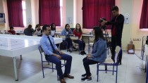 SAVAŞ MUHABİRİ - Hatay'da Lise Öğrencilerinden Gazeteciliğe İlk Adım