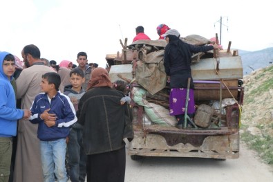Ramazan Öncesinde İdlib'ten Göçler Yaşanıyor