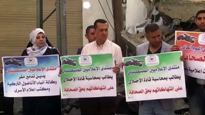 Gazze'de Gazeteciler 'İsrail'in AA Ofisini Vurmasını' Protesto Etti