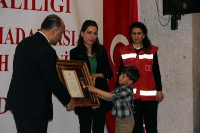 Kayseri'de 10 Şehit Ailesine Devlet Övünç Madalyası Verildi