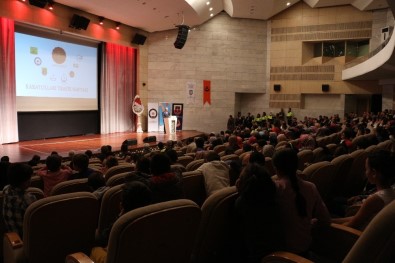Konya'da Karayolu Trafik Haftası Açılış Töreniyle Başladı