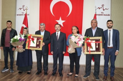 Nevşehir'de Şehit Ailelerine Devlet Övünç Madalyası