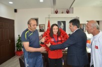 Şampiyondan Eskici'ye Ziyaret