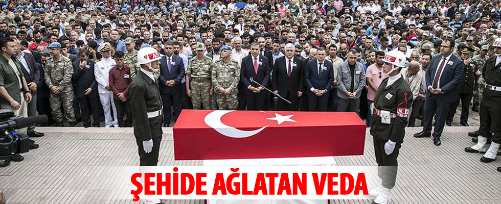 Şehide ağlatan veda