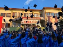 ÇAĞATAY HALIM - Simav Meslek Yüksek Okulu Öğrencilerinin Mezuniyet Sevinci