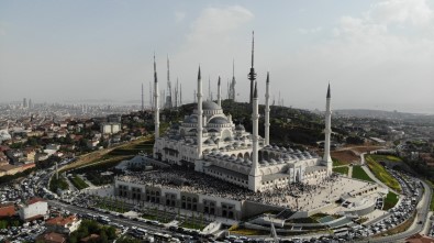 Tarihçi Kadir Mısıroğlu Son Yolculuğuna Uğurlandı