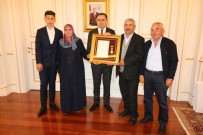 ÖVÜNÇ MADALYASI - Yozgat'ta Şehit Ailelerine Devlet Övünç Madalyası Ve Beratı Verildi