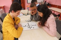 ÇEK CUMHURIYETI - Bitlisli Öğrencilerden Türkiye Derecesi