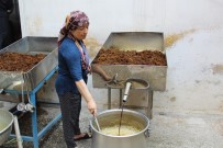 Gaziantep'te İftar Sofralarının Vazgeçilmezi Meyan Şerbeti