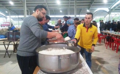 Hisarcık'ta Her Gün 200 Kişiye İftar Yemeği