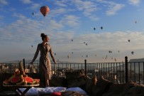 KAPADOKYA - Kapadokya Rusların Fotoğraf Mekanı Oldu