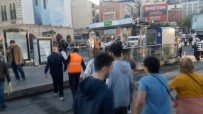 KARAKÖY - Karaköy'de Turistlerin Tramvay Kavgası Kamerada