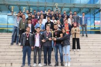 BADMINTON - KBÜ'de Şampiyonlar Kupalarını Aldı