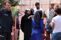 DAYAK - Şahitlik Yapan Kadın Mahkeme Çıkışında Darp Edildi