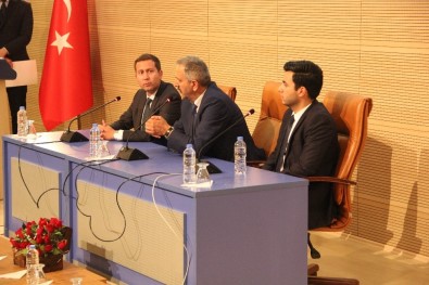 Uşak Üniversitesinde Kamu-Üniversite-Sanayi İş Birliği Buluşması