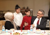 KADIR EKINCI - Vali Ekinci, Koruyucu Aile Ve Çocuklarla Bir Araya Geldi