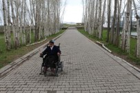 TEKERLEKLİ SANDALYE - Engelli Öğrenciye Akülü Tekerlekli Sandalye