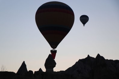 Kapadokya Bölgesini Nisan Ayında 360 Bin 46 Turist Ziyaret Etti