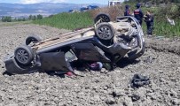 Otomobil Tarlaya Uçtu Açıklaması 1 Ölü, 3 Yaralı Haberi