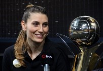 AVRUPA ŞAMPİYONU - Melis Gürkaynak Açıklaması 'Seneye Tüm Kupalara Talibiz'