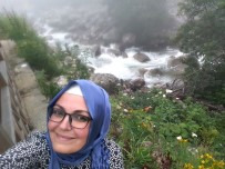 TEMA VAKFı - Balkondan Düşen Genç Kadın Hayatını Kaybetti