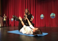 SAĞLIKLI YAŞAM - Büyükçekmeceliler 'Sağlıklı Yaşam İçin Pilates' Seminerinde Buluştu