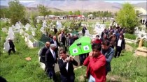 CENAZE NAMAZI - Erzurum'da Kaybolduktan Sonra Ölü Bulunan Kişi Toprağa Verildi