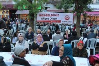 Fatih'te 5 Bin Kişi İftar Sofrasında Bir Araya Geldi