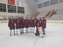 Kayseri Buz Hokeyi'nde Türkiye Üçüncüsü Oldu